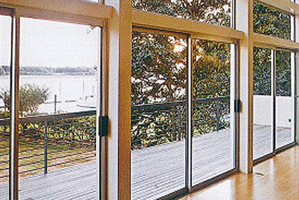 CASEMENT WINDOW / DOOR